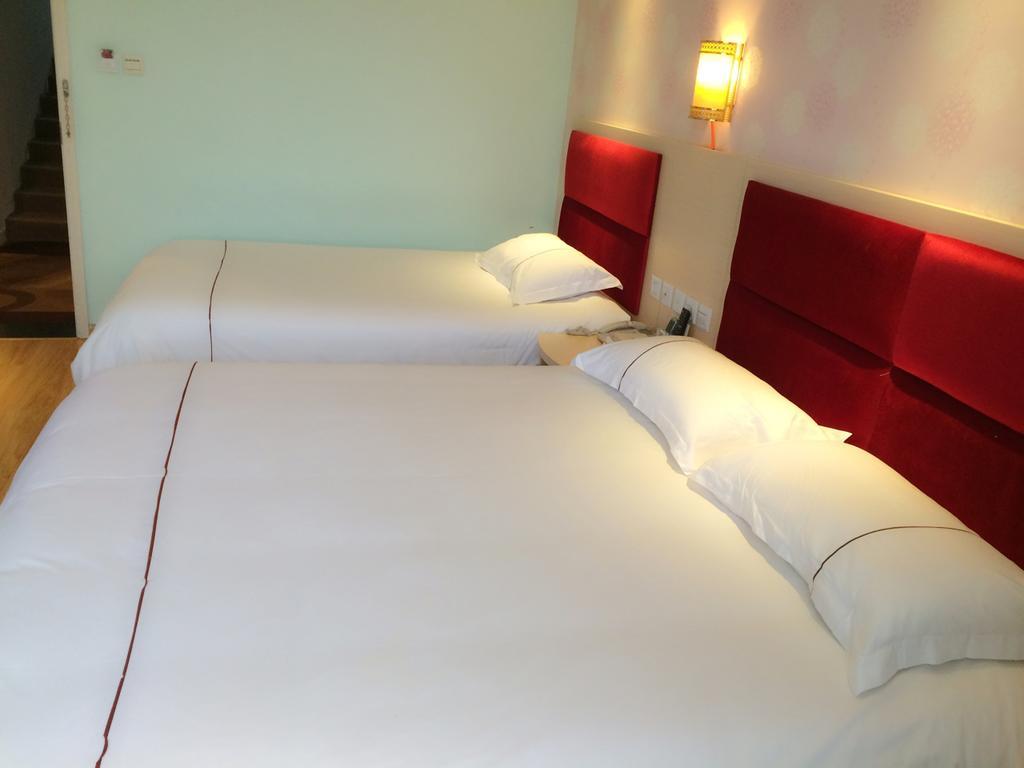 Super 8 Hotel Chengdu Airport Branch Room photo